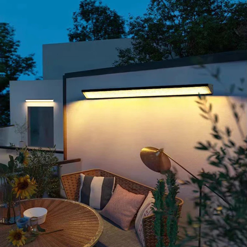 LIGHTS & BRIGHTS | LED Outdoor Wall Light for Front Door & Garden Patio