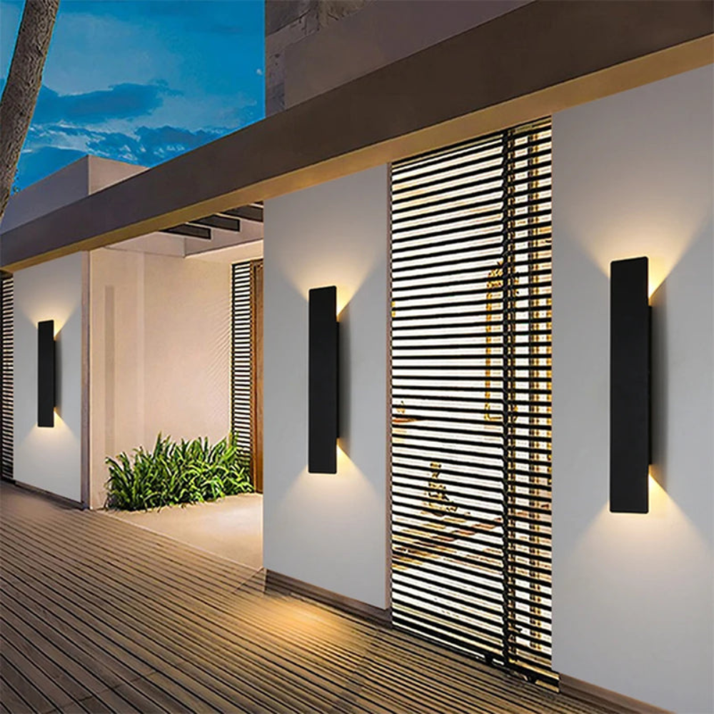 LIGHTS & BRIGHTS | Outdoor Aluminium LED Wall Light – Up/Down, Patio & Entryway