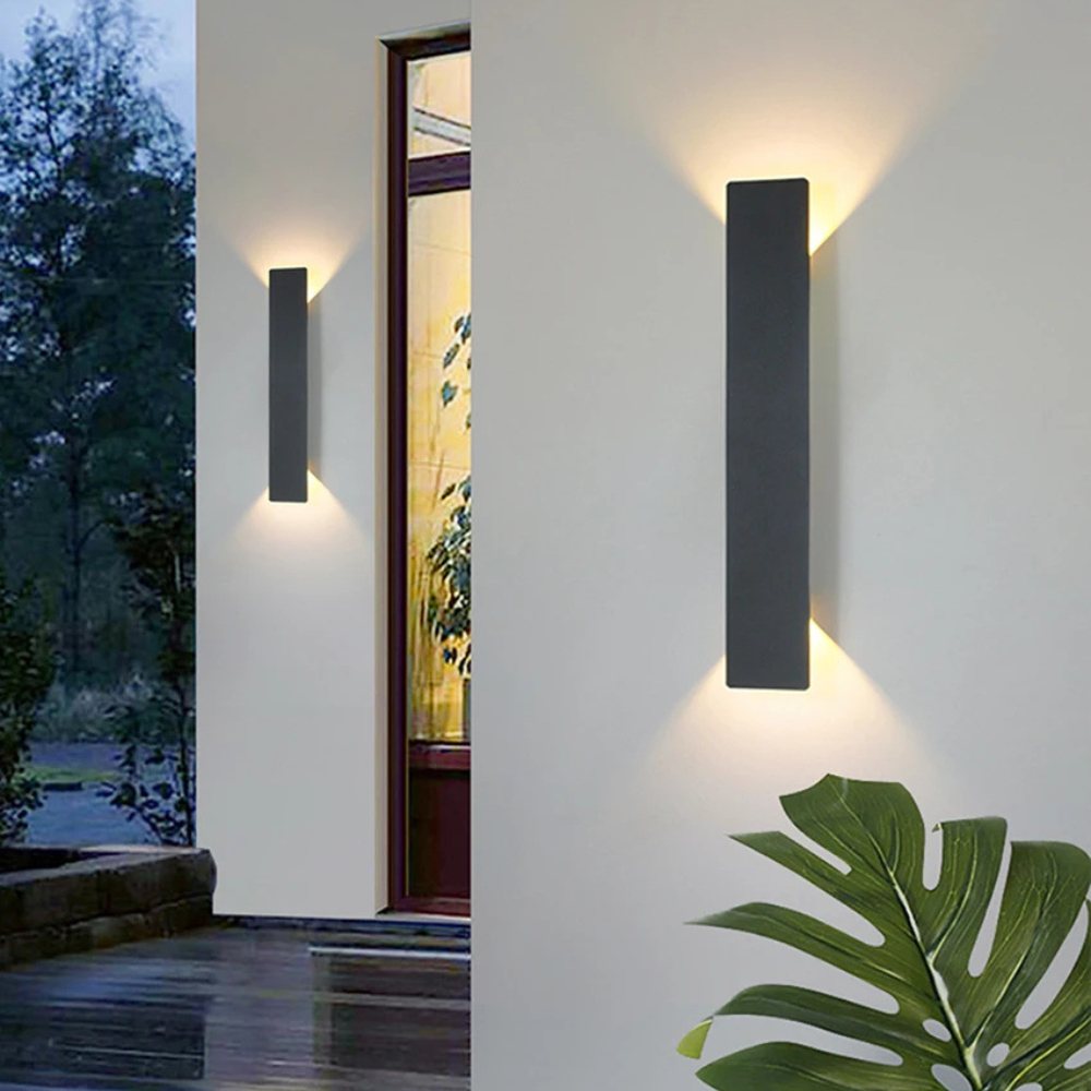LIGHTS & BRIGHTS | Outdoor Aluminium LED Wall Light – Up/Down, Patio & Entryway
