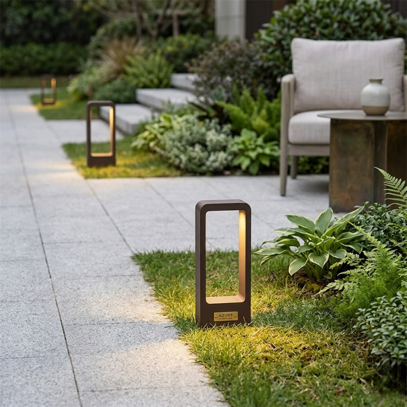 Lights & Brights Modern In-Ground LED Pathway Light – Aluminum