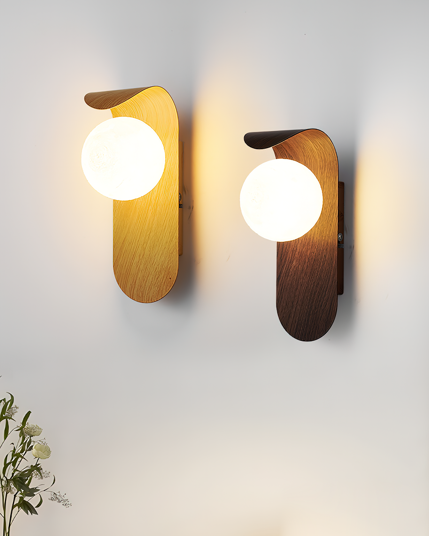 Lights & Brights Modern Timber Globe Wall Lamp – Metal & Glass