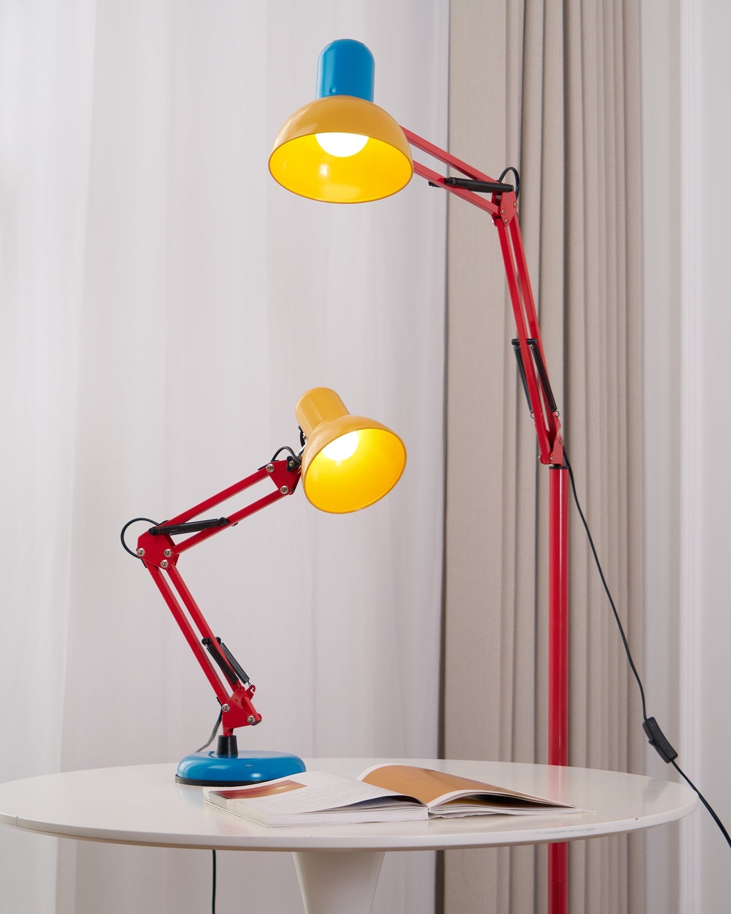 Lights & Brights Modern Adjustable Neck LED Floor Lamp – Metal
