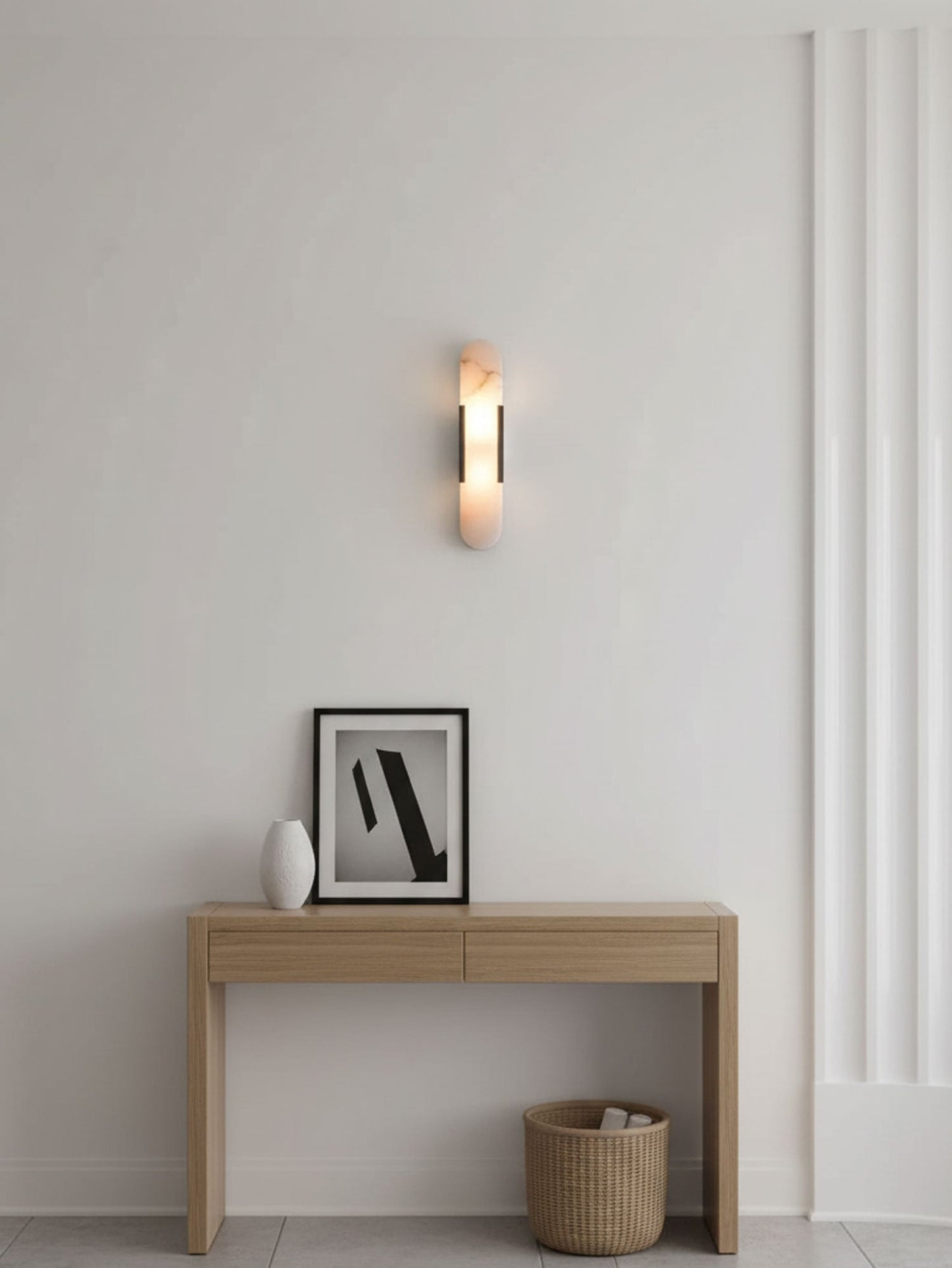 Lights & Brights Vertical Alabaster Stone Wall Sconce – Metal & Stone