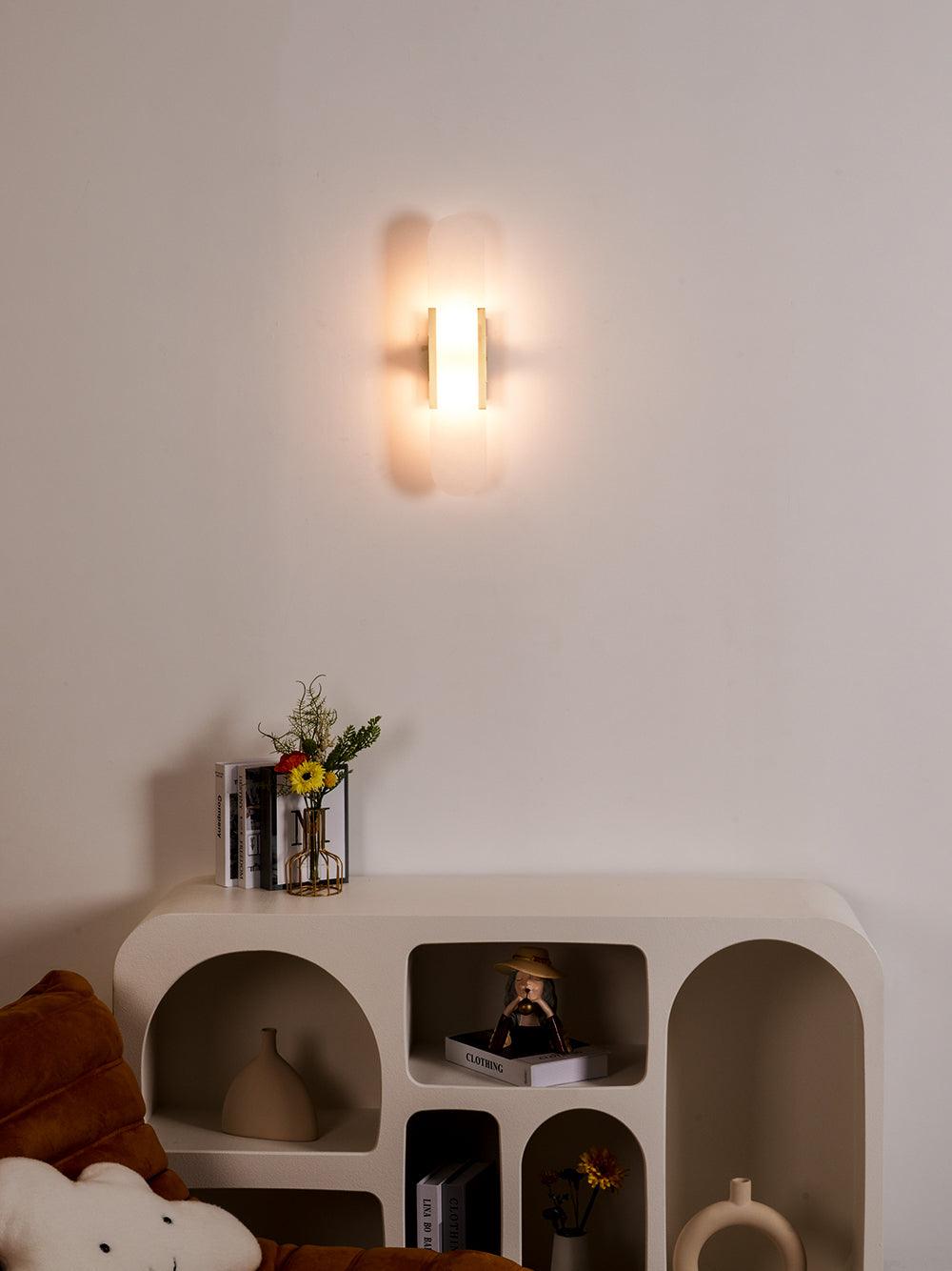 Lights & Brights Vertical Alabaster Stone Wall Sconce – Metal & Stone