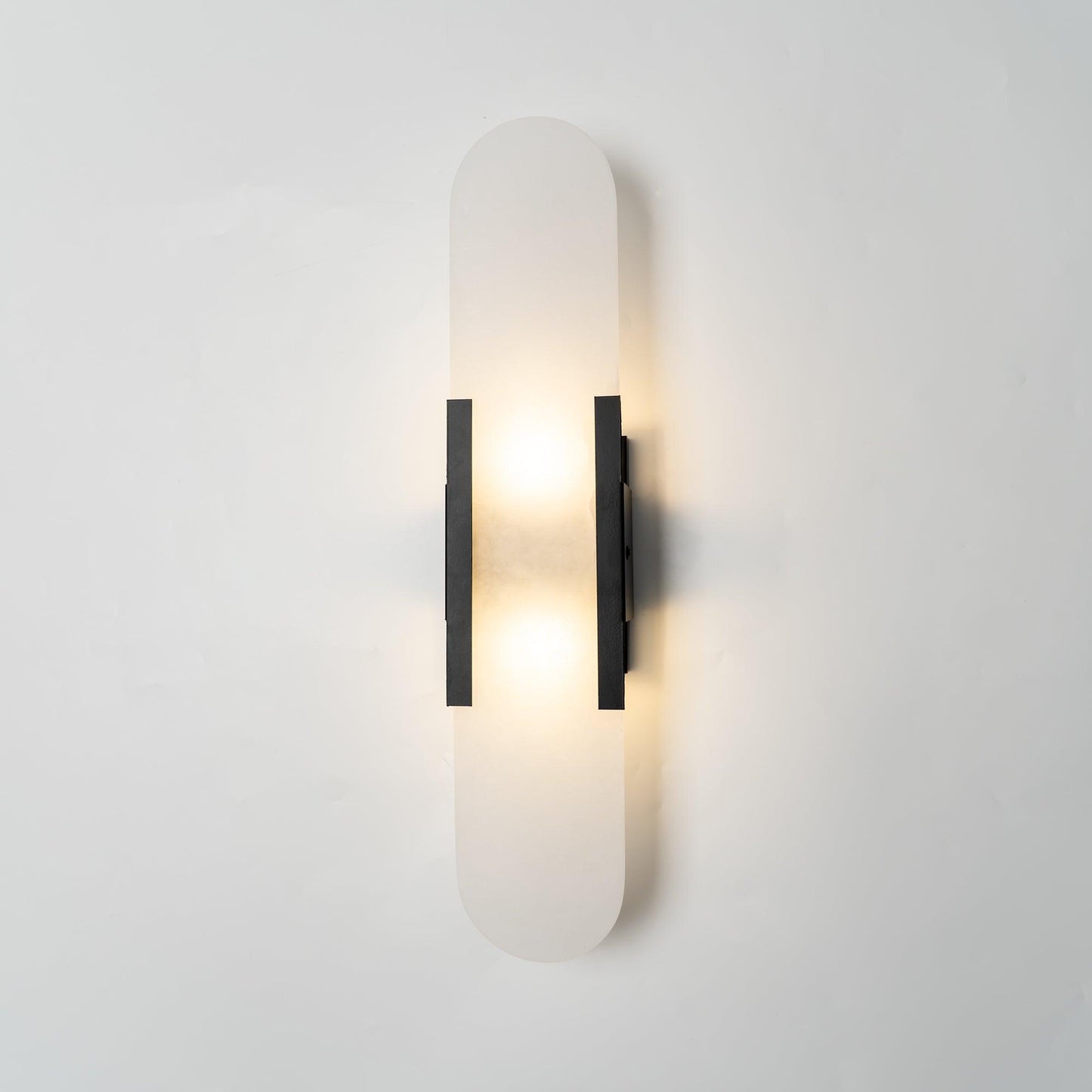 Lights & Brights Vertical Alabaster Stone Wall Sconce – Metal & Stone