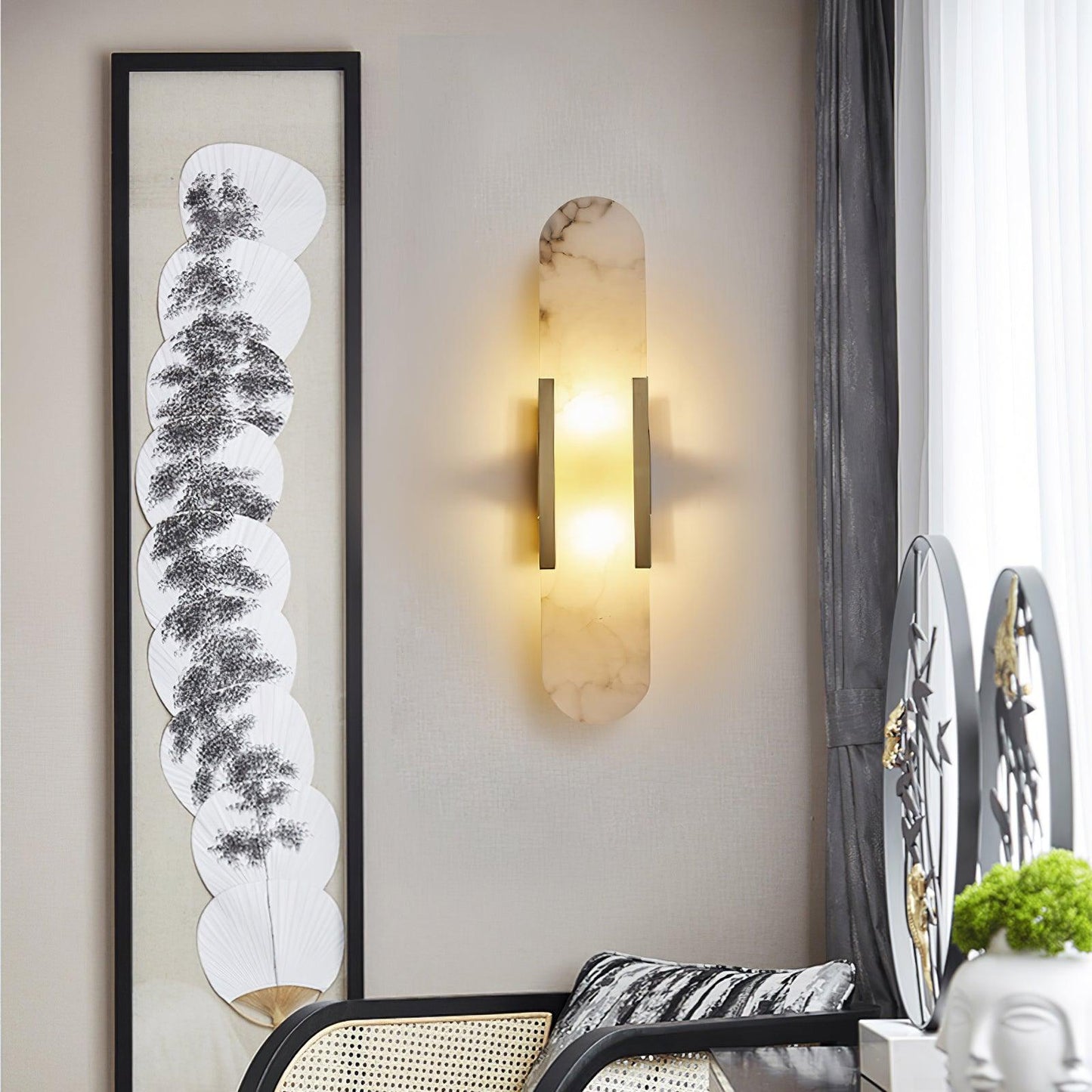 Lights & Brights Vertical Alabaster Stone Wall Sconce – Metal & Stone
