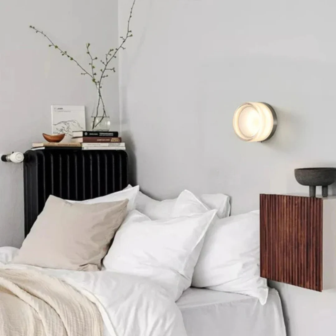 LIGHTS & BRIGHTS | Minimalist Scandinavian Wall Lamp